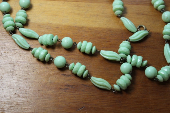 Art Deco Early Plastic/ Celluloid Green Bead Flap… - image 2