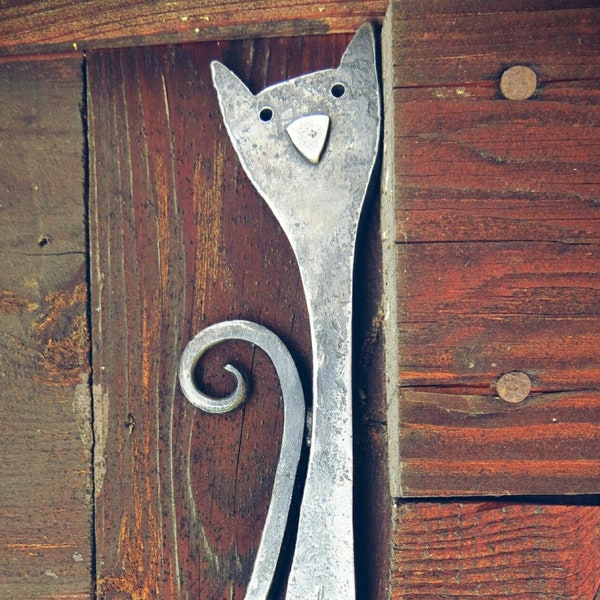 The Cat hand forged iron bottle opener, great cat and beer lover gift ***FREE PERSONALIZATION ***