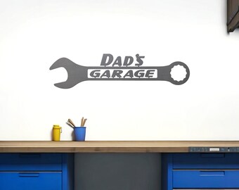 DAD'S GARAGE