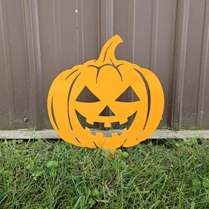Metal Pumpkin Yard Stake for Halloween | Metal Jackolantern Yard Decor | Halloween Yard Decor | Pumpkin Garden Stake | Jack O Lantern 001