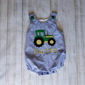 Personalized bubble for boys with tractor applique, baby boy farm outfit, Custom made romper, baby boy gift, Blue gingham sunsuit