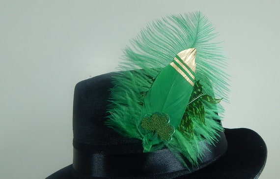 St. Patricks Day Feather Hat Pin Green 