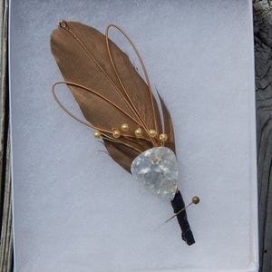 Musical feather boutonniere with Guitar Pick - Wedding Boutonniere for Musican - Prom Boutonniere for band - Homecomming Boutonniere