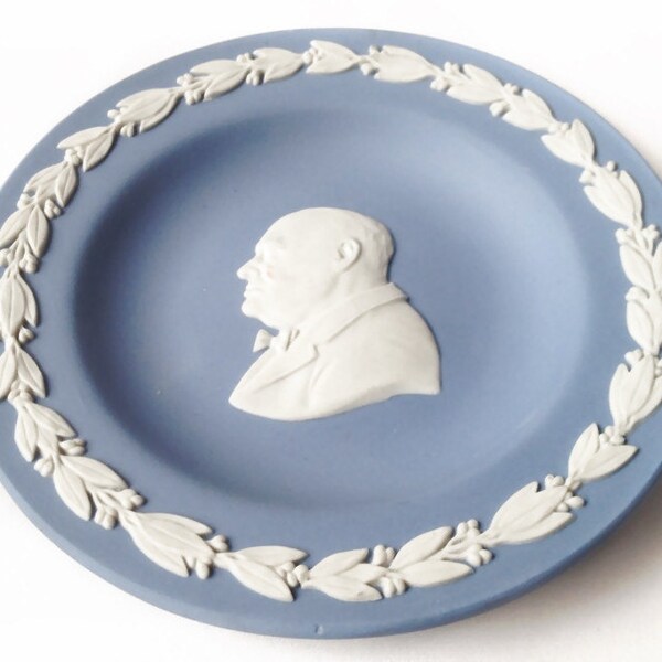 Winston Churchill pin dish - Wedgwood round blue jasperware historical figures small plate