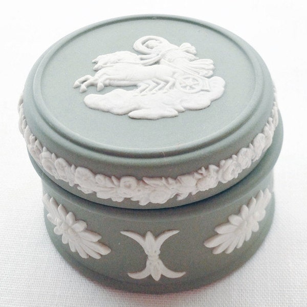 Wedgwood green pill box - round green jasperware trinket box