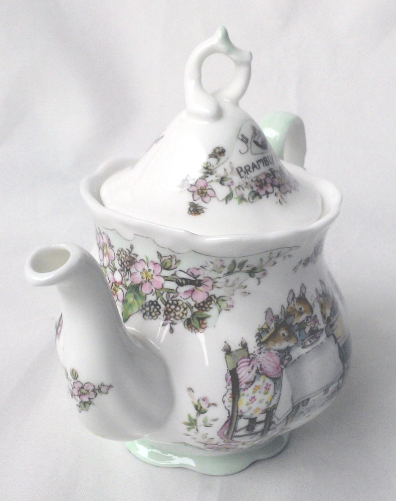 Royal Doulton tea pot Brambly Hedge MINIATURE tea service Etsy