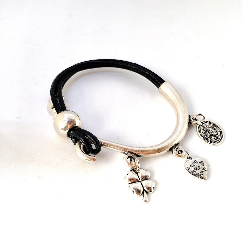 Woman bracele Bracelet for her Leather Charms Minimalist style uno de 50 style Steel bracelet