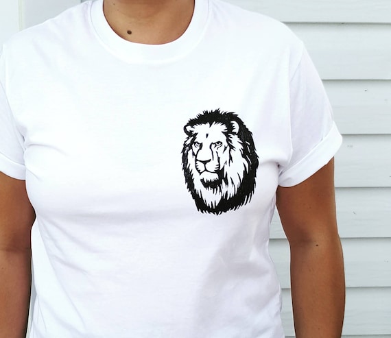 Lion T-shirt UNISEX Lion Shirt Hand Printed Tee Animal - Etsy Sweden Lion T-shirt UNISEX Lion Shirt Hand Printed Tee Animal - Etsy Sweden