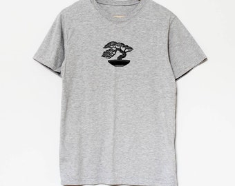 NWT KOZABURO WHITE CACTUS BONZAI PRINT T-SHIRT SIZE 2 $230