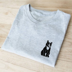 Cat t-shirt, hand printed unisex tshirt, cat lover gift, himalayan cat, tabby cat, black cat, sphynx, bengal, siamese cat, ethical fashion image 3