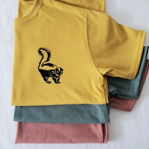 Skunk t-shirt, UNISEX hand printed tshirt, linocut tee, hand stamped cute animal illustration, spring clothing, ethical fashion