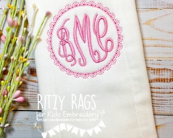 Personalized Burp Cloth / Girl Burp Cloth / Monogrammed Burp Cloth / Baby Shower Gift