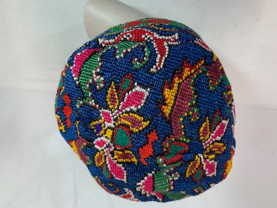 Embroidered Uzbekistan man's skull cap - image 1