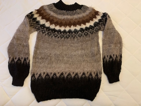 TravelersandTraders Bolivia Vintage 100% Alpaca Sweater