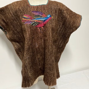 Poncho 1970&#39;s hand woven and embroidered vintage