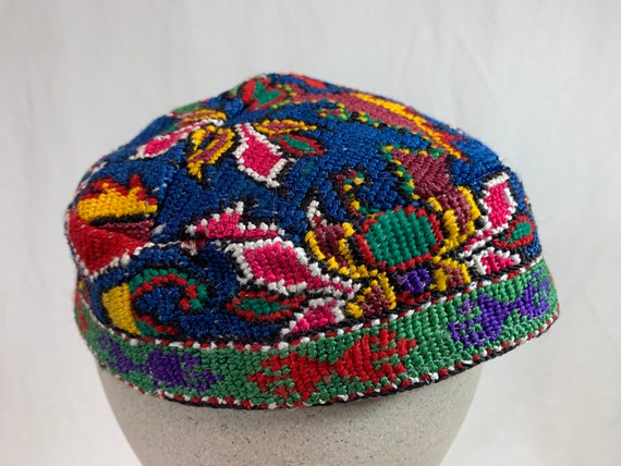 Embroidered Uzbekistan man's skull cap - image 3