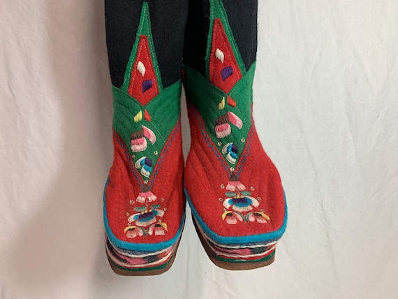 Bhutan boots hotsell