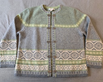 Sweater Scandinavian style M/L vintage hand knit