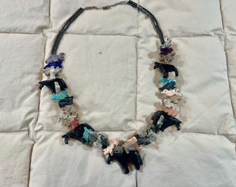 Zuni necklace animal fetish 1980's hand carved 28" long