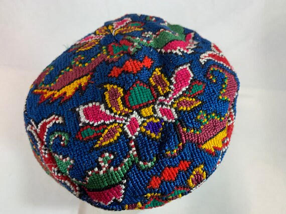 Embroidered Uzbekistan man's skull cap - image 5