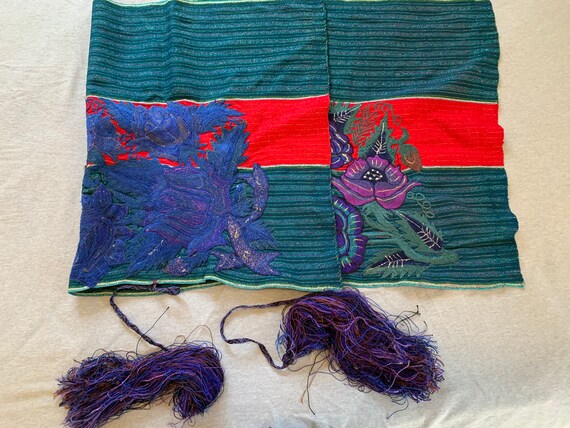 Chiapas poncho/shawl hand woven and embroidered Z… - image 8