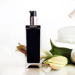 Airless Pump Bottles, Serum Bottles, Wholesale Cosmetic Bottles, Wholesale airless bottles, Black Lotion Bottle,