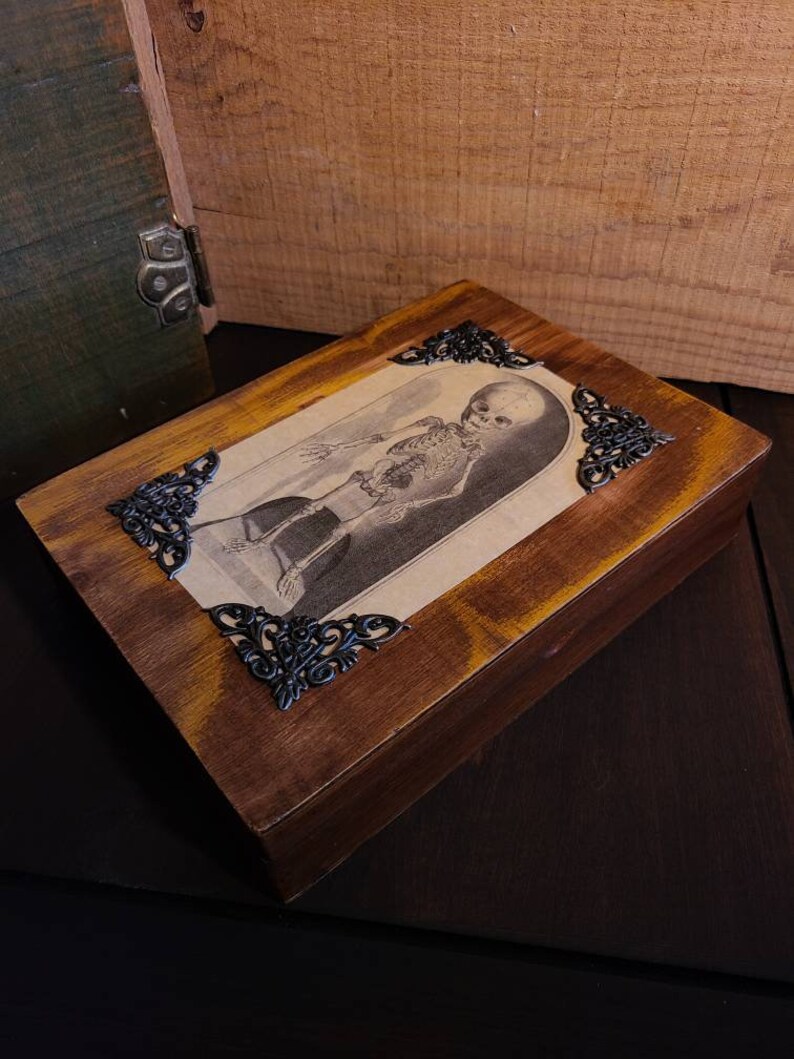 As is-Antique style skeleton Cigar jewelry box vintage wood restored