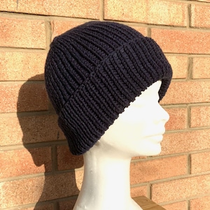 Gorro estilo pescador - SOMENTE MODELO DE TRICÔ - sem produto acabado