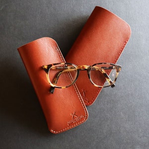 British Tan Leather Glasses sleeve
