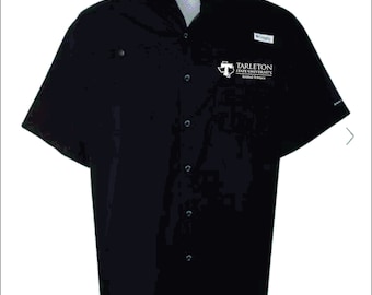 TSU2022051SH Chemise de pêche à manches courtes pour homme avec logo de poche Tarleton State University Animal Science Unit Mark