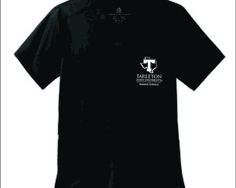 TSU2022041 Haut médical avec logo de poche Tarleton State University Animal Science