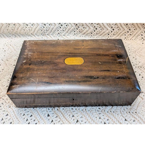 Vintage Wood Tin-Lined Humidor Cigar Storage Box Sturdy Rustic Charm