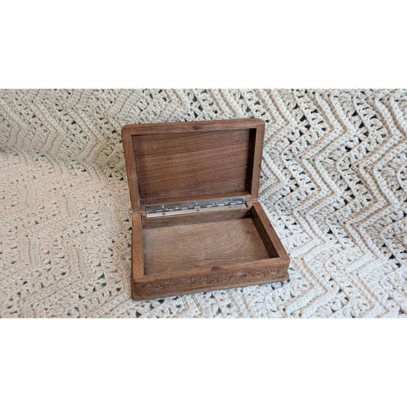 Vintage Hand Carved Wooden Trinket Box Floral Decorative Jewelry Keepsake Chest View 3