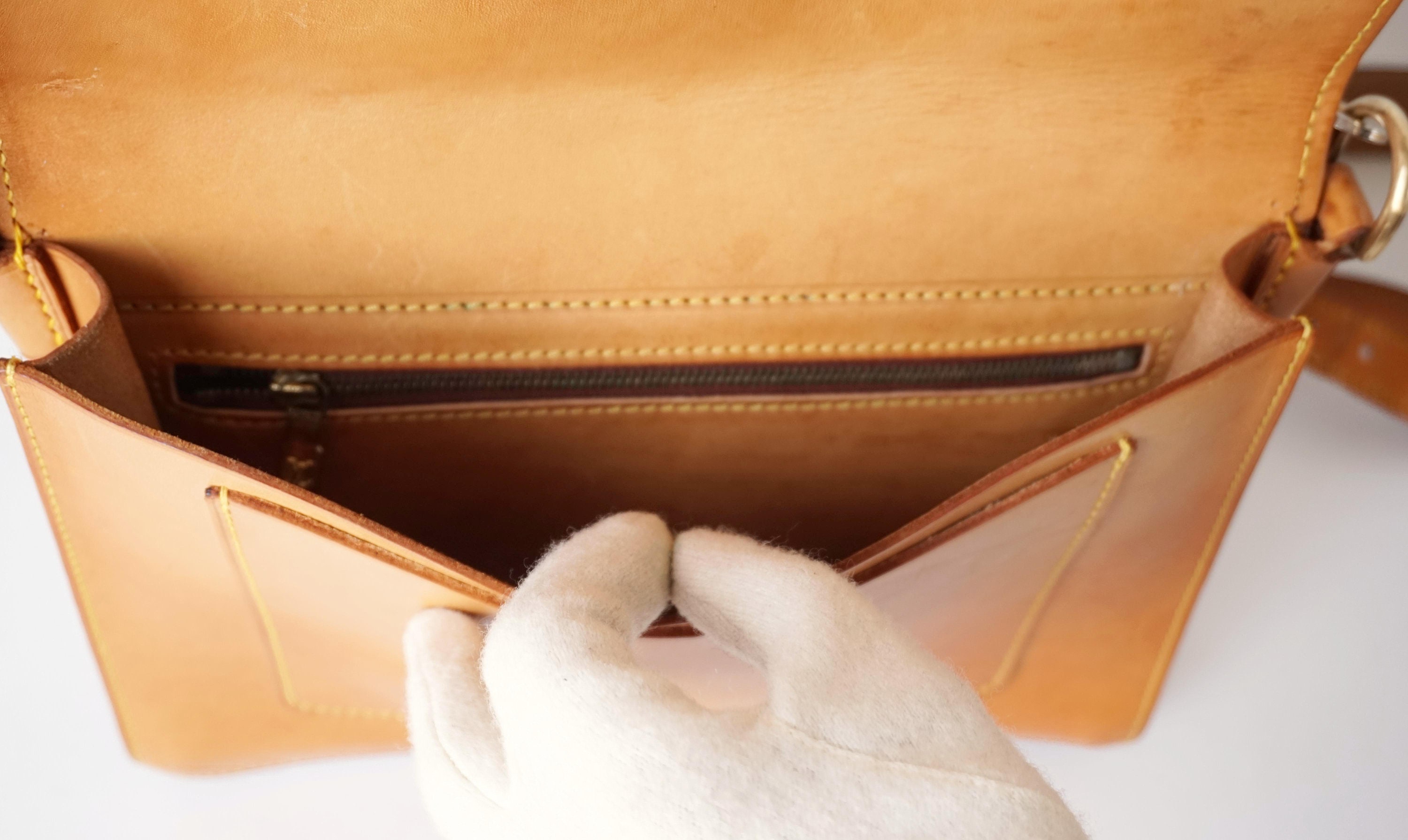 Louis Vuitton Monogram Brown Retro Biface Bag – The Closet