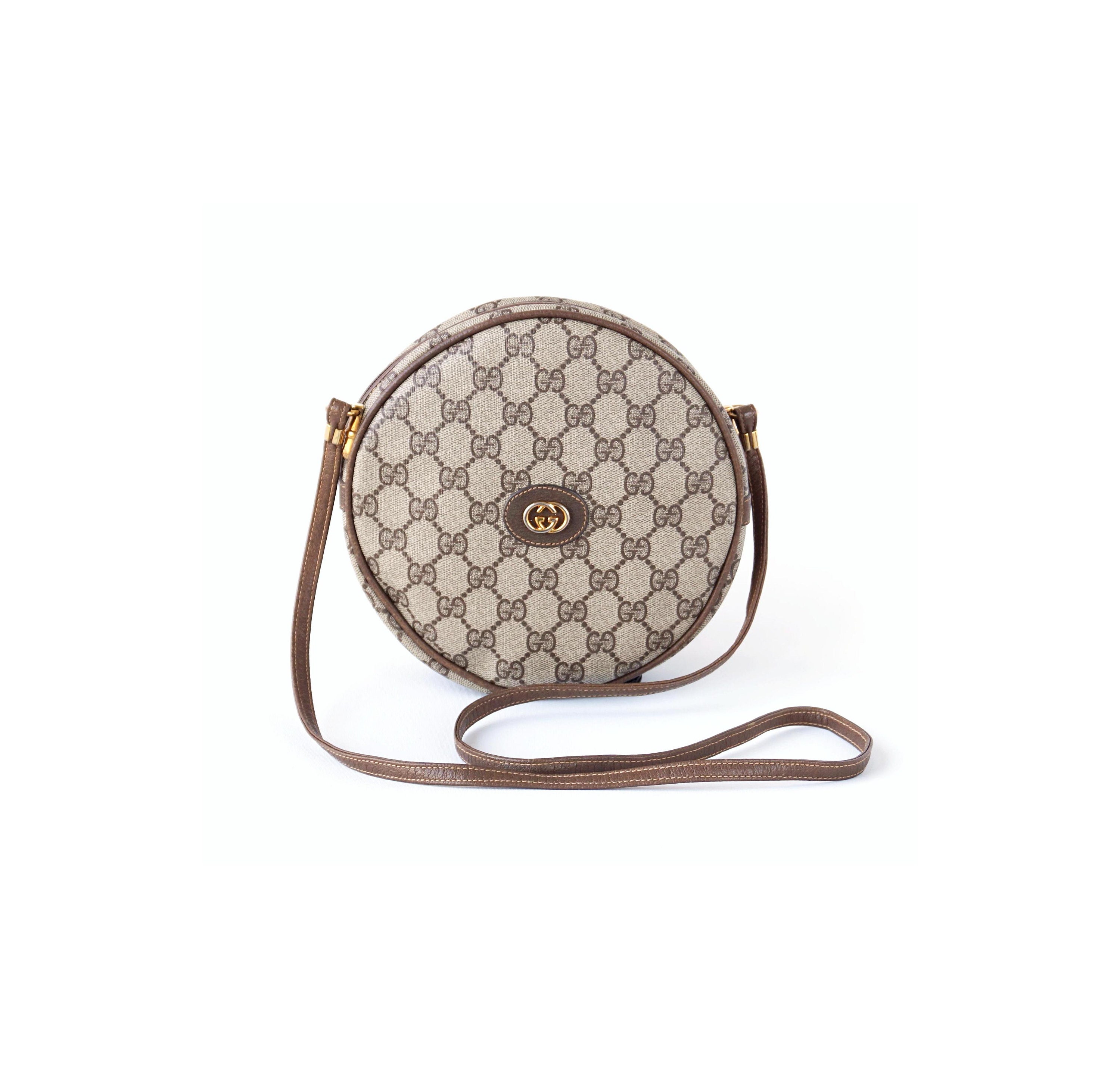 Vintage Aspects white 80s oval round crossbody bag | Crossbody bag, Vintage,  Vintage purse