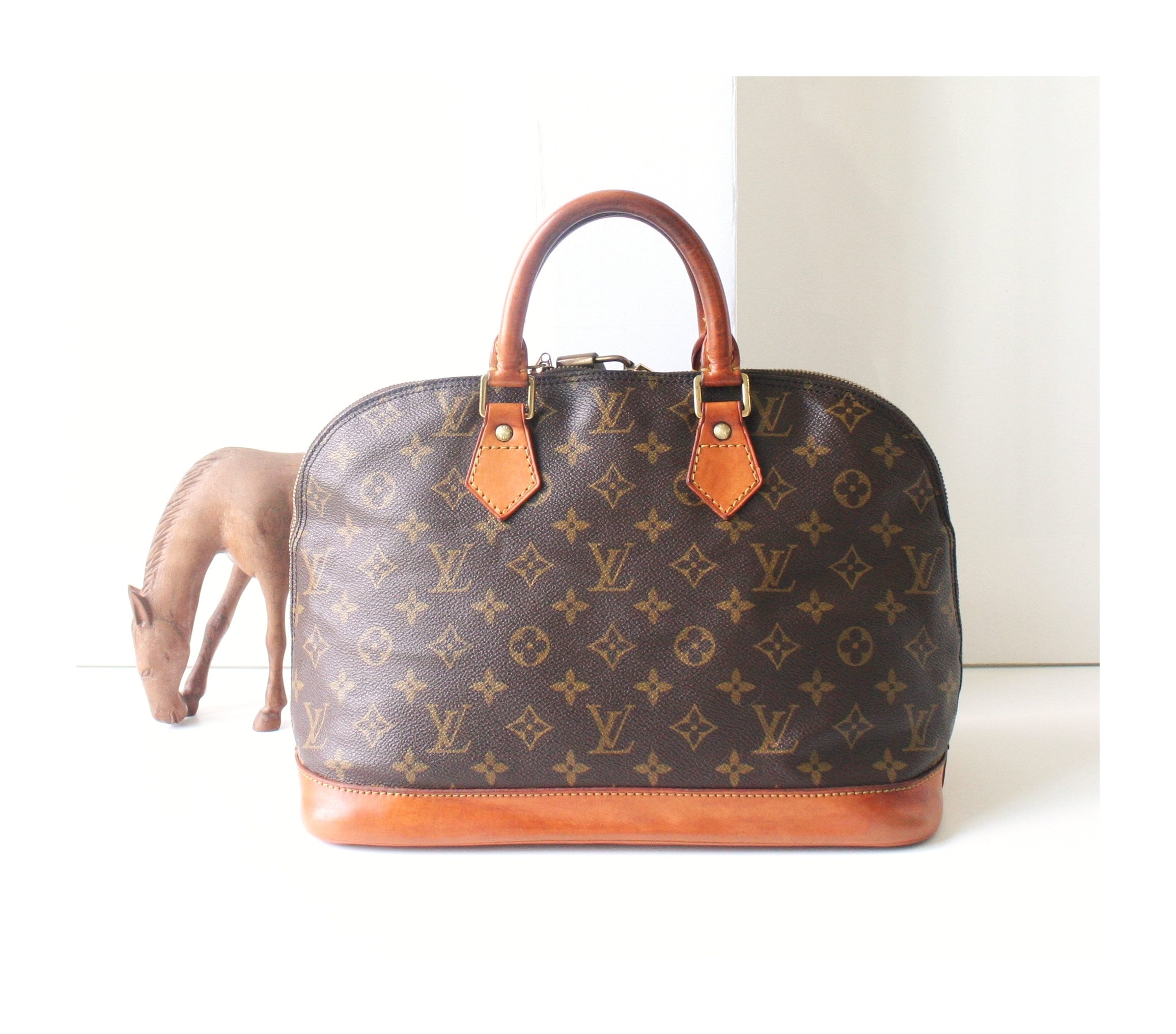 Louis Vuitton Monogram Alma MM Brown Authentic Vintage Handbag -   Australia