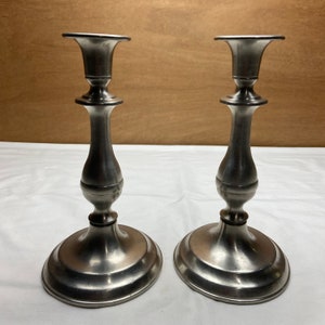 SET of 2 Woodbury Pewter TALL 9.75&quot; Candlestick Holders Henry Ford Museum Village Dearborn MI Pewter 18th Century Colonial Pattern