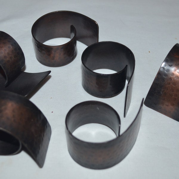 SET of 6 - Hammered Copper Napkin Rings - Two Tone - Elegant Flared Swirl