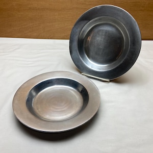 York Metalcrafters SET of 2 Soup Bowls Reproduction Pewter Look 18th Century Early American Colonial Pattern
