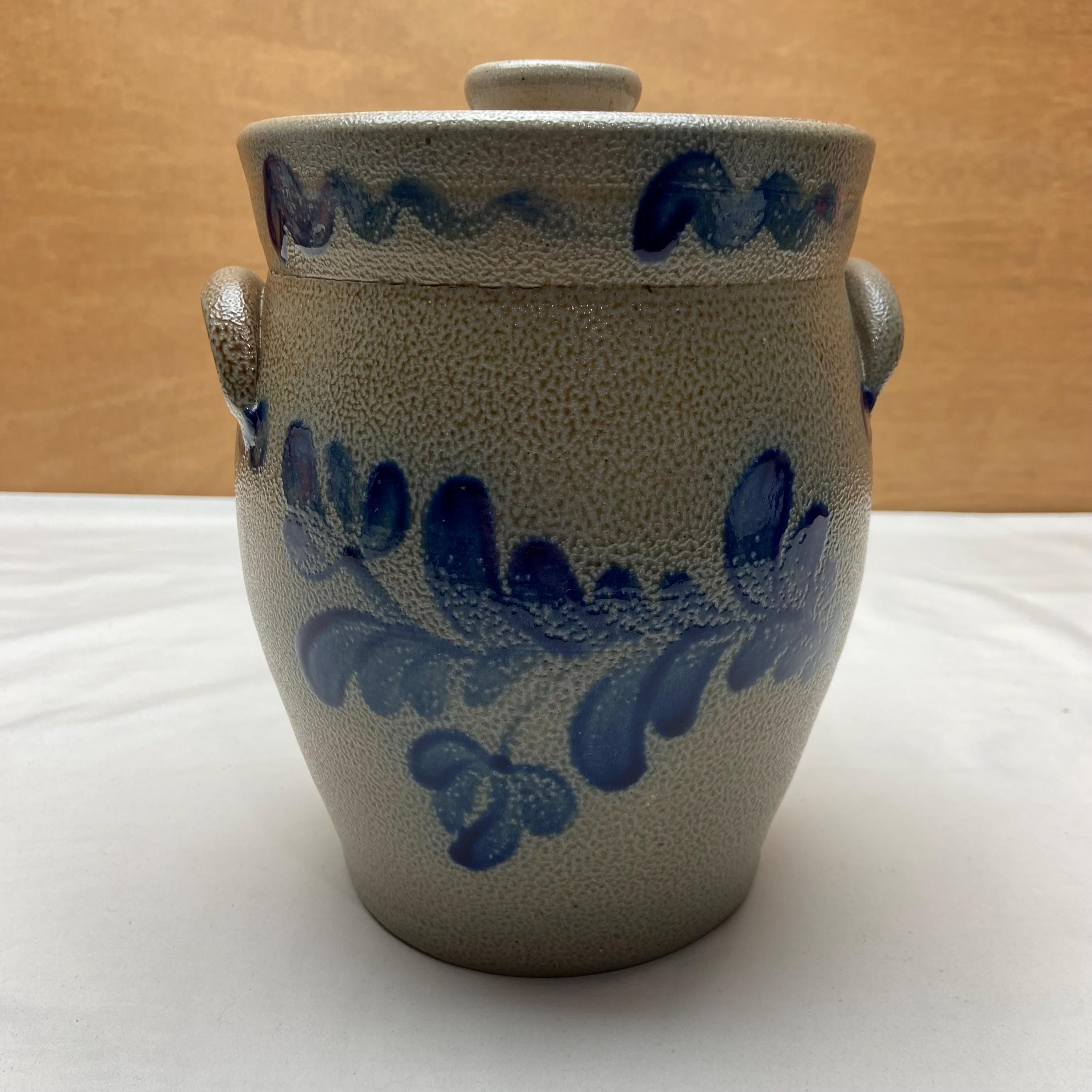 Rowe Pottery Works Historical Collectible 2001 Crock Blue Laurel