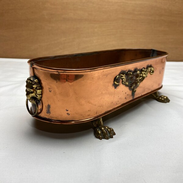 Vintage Copper Oval Container Bowl Planter Hand Crafted SELLRIGHT with Lion's Head Brass Ring Hooks Clawfoot and Accents