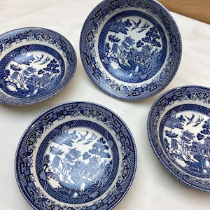 Churchill England Willow Blue China SET of 4 Coupe Cereal Bowls Georgian Oriental Pattern 6&quot; Diameter