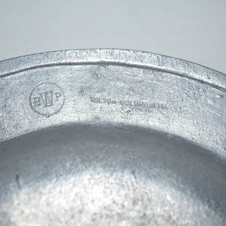 RWP Colonial SHALLOW Serving Bowl With Stamped Hallmark on Rim 9.25 ...