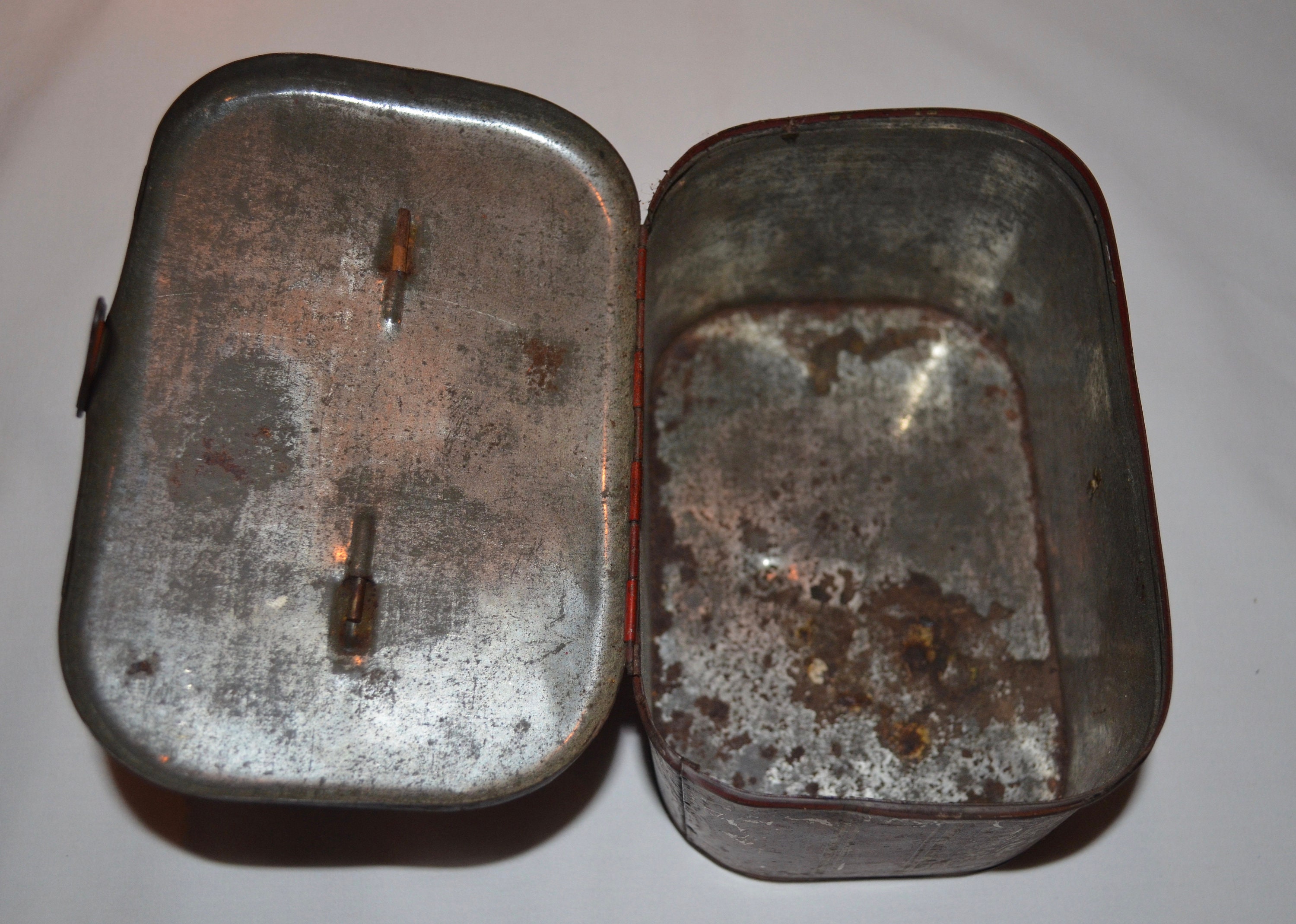 Central Union Cut Plug - Tobacco Tin - Metal Advertising Box
