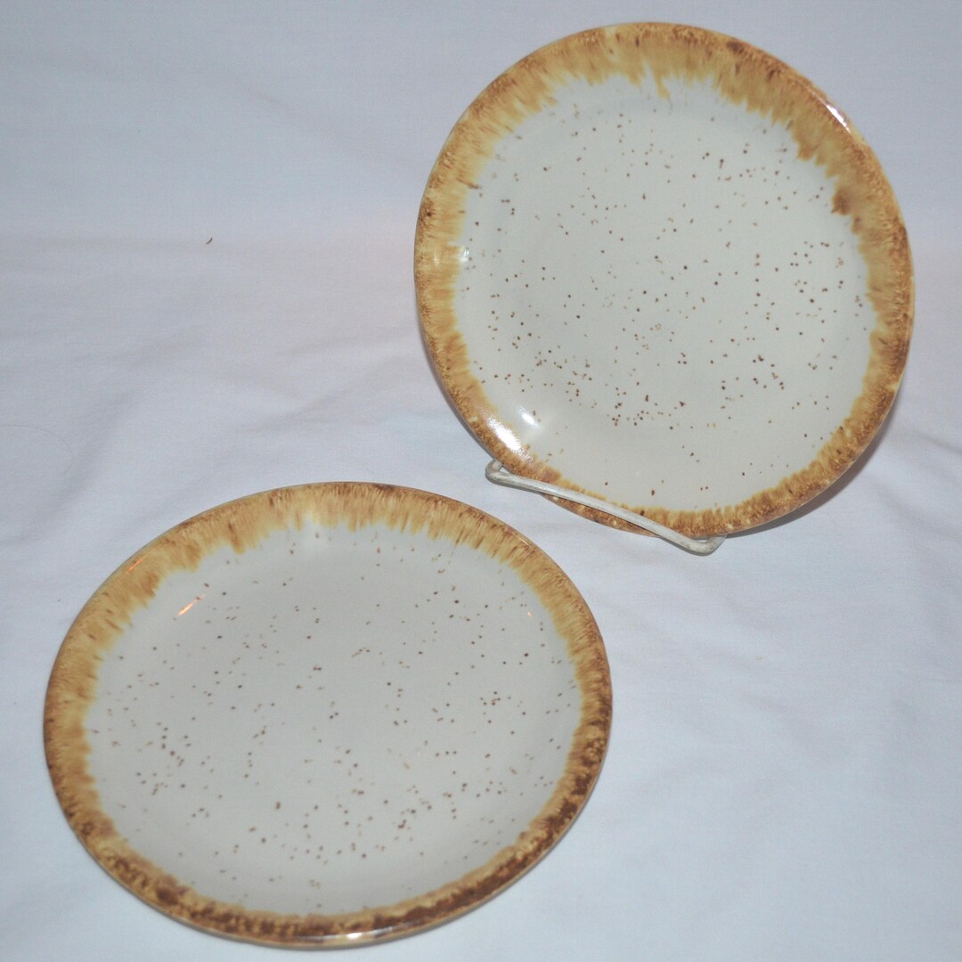 USA Cream With Brown Oatmeal Speckling SET of 2 Salad Dessert Plates 7. ...