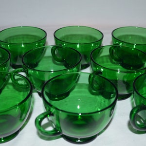 Emerald Green 12 Ounce Cups - Package of 20