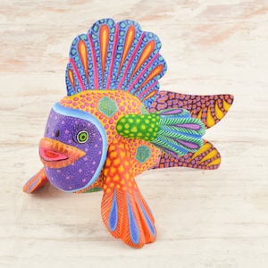 Alebrije Fish Figurine Oaxacan Wood Carving Mexican Folk Art Hand Painted Animal Sculpture Ocean Decor Gift - Magia Mexica