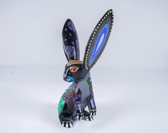 アレブリヘのウサギ｜手彫りのコパル材のアレブリヘ｜メキシコの民芸品