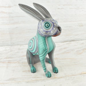 Hand-Painted Oaxacan Alebrije Rabbit: Mexican Folk Art Wood Carving