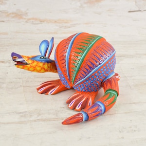 Alebrije Armadillo Oaxacan Wood Carving Hand Painted Mexican Craft Home Decor | Magia Mexica